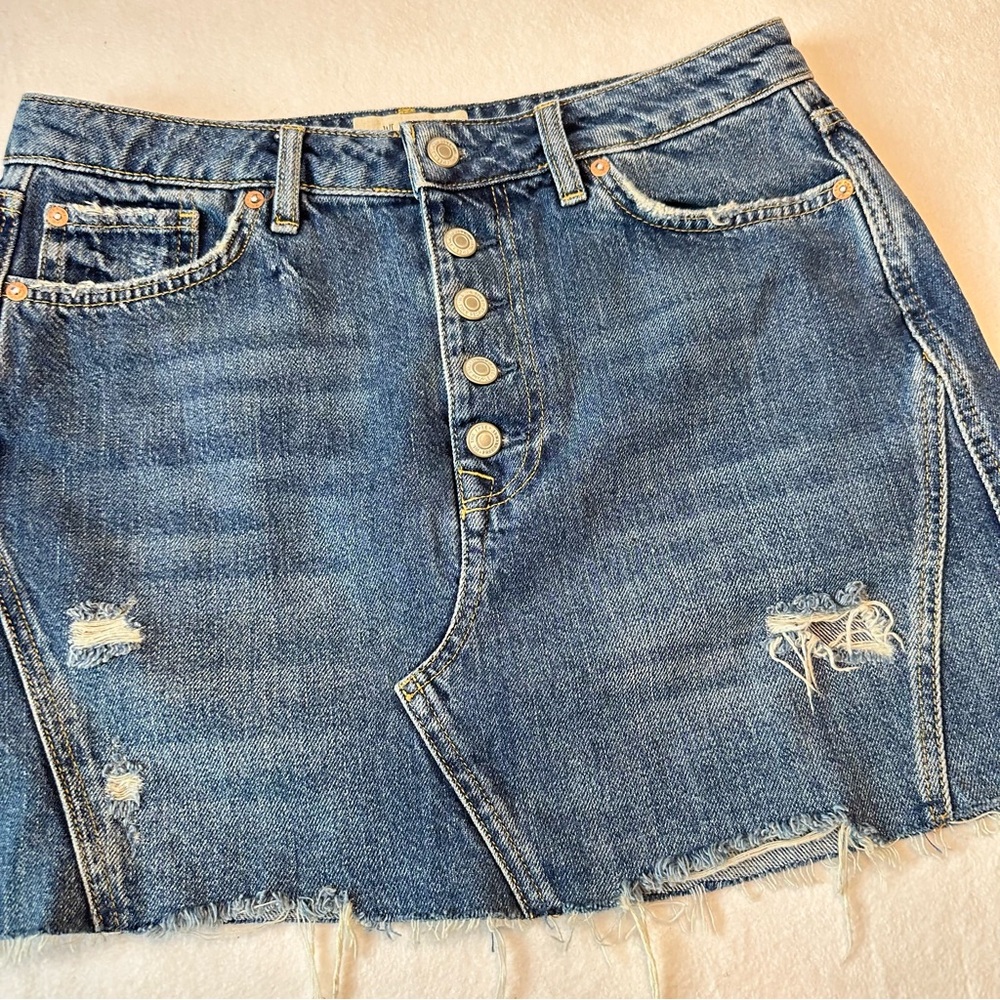 We the Free Harvey Blue Denim Mini Skirt Distressed Raw Hem Button Fly, size 31 - Picture 10 of 16